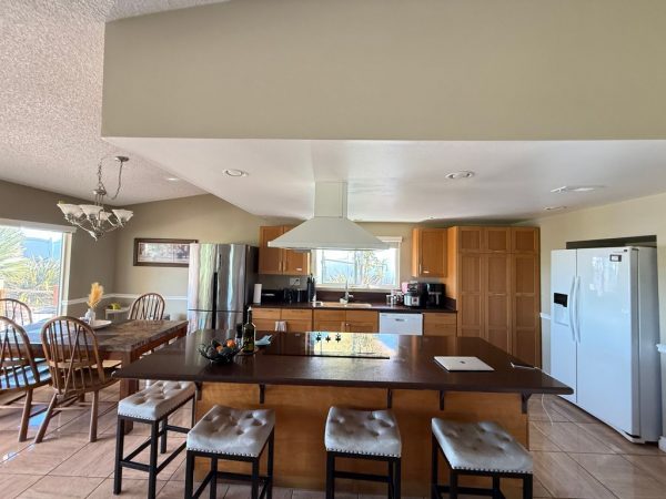 treegrove-senior-residence-4-dining-room.jpeg
