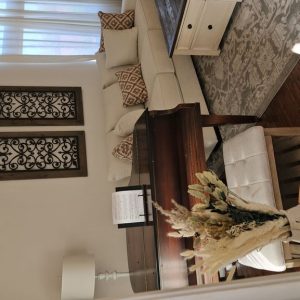 agape-senior-care-i-2-living-room.jpg