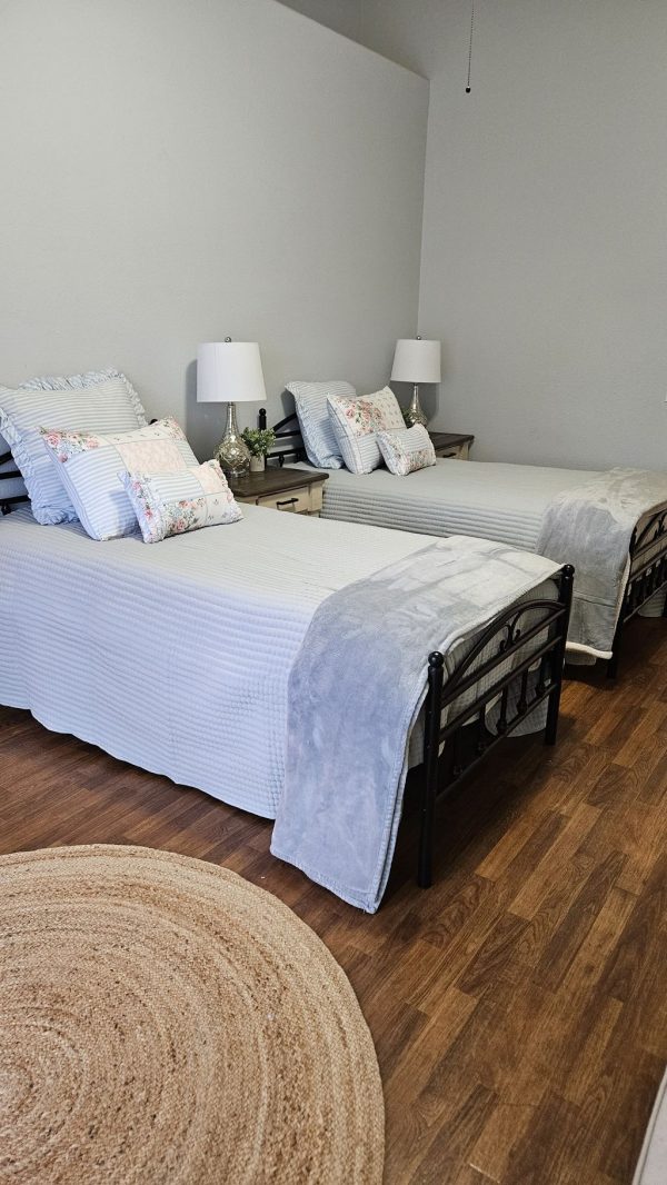 agape-senior-care-i-8-shared-room.jpg