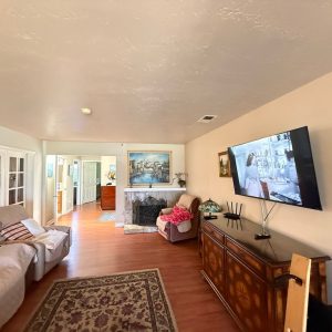 carlsbad-elder-care-3-living-room.jpeg