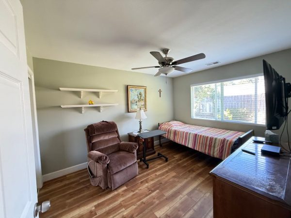 carlsbad-elder-care-6-bedroom.jpeg