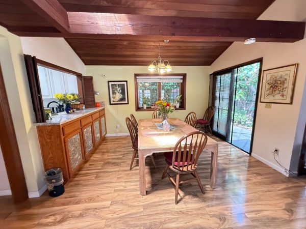 hillside-garden-i-4-dining-room.jpeg