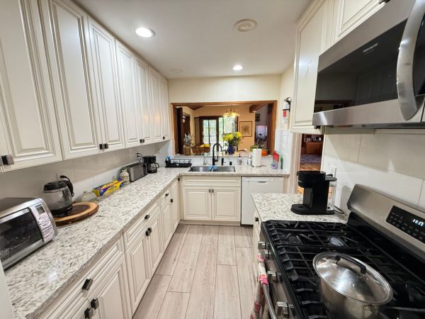 hillside-garden-i-5-kitchen.jpeg