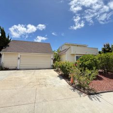 la-costa-elder-care-1-front-view.jpeg