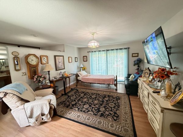 la-costa-elder-care-6-bedroom.jpeg