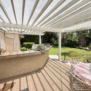 la-costa-elder-care-9-backyard.jpeg