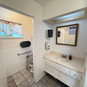 uc-care-senior-living-iii-5-bathroom.jpeg