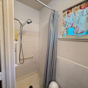 uc-care-senior-living-iii-6-shower.jpeg
