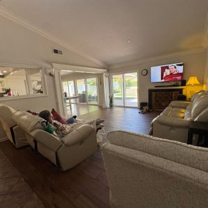 paradise-home-and-garden-3-livingroom.jpg