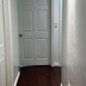 thrive-elder-care-2-hallway-2.jpeg