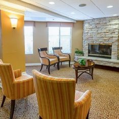 calavera-hills-senior-living-3-community-living-room.jpg