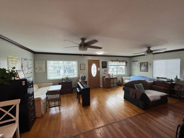 clairemont-guest-home-3-living-room.jpeg