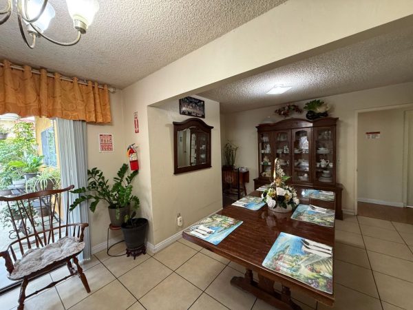 daleinas-home-care-4-living-room.jpeg
