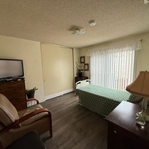 daleinas-home-care-6-bedroom.jpeg