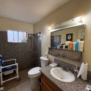 daleinas-home-care-8-bathroom.jpeg