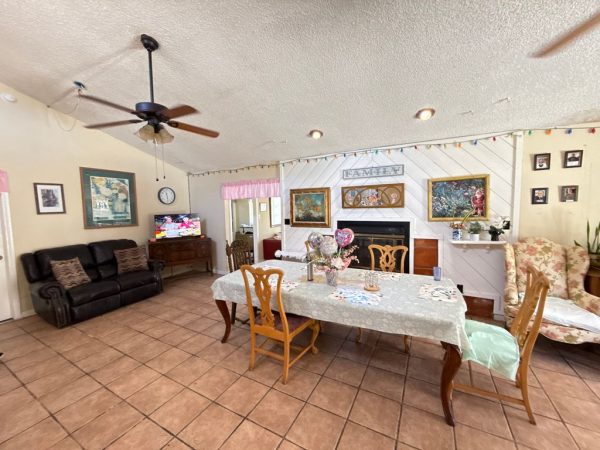 gate-manor-i-4-dining-room.jpeg