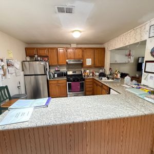 gate-manor-i-5-kitchen.jpeg
