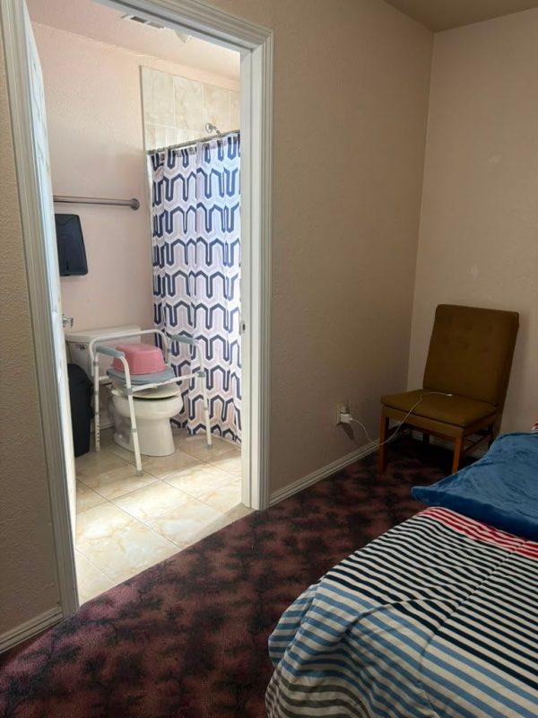ideal-home-care-4-private-bathroom.jpeg