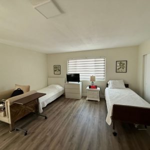 lucy-dinkie-home-care-llc-7-shared-room.jpeg