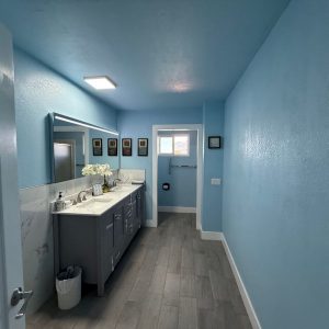 lucy-dinkie-home-care-llc-8-bathroom.jpeg