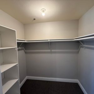 marbella-san-marcos-10-closet.jpeg