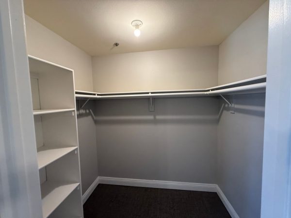 marbella-san-marcos-10-closet.jpeg