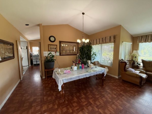 oceanside-rest-home-i-5-dining-room.jpeg