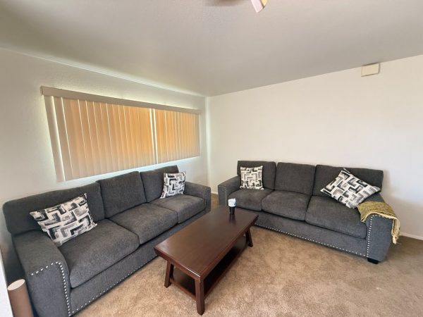 paradise-elderly-facility-care-3-living-room.jpeg