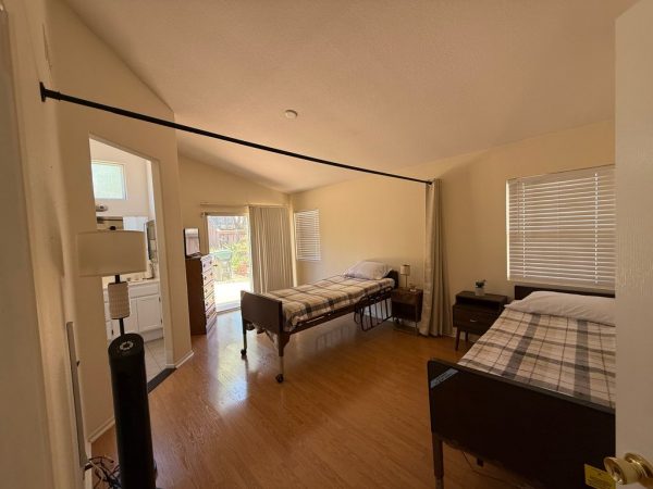 twin-oaks-manor-6-shared-room.jpeg