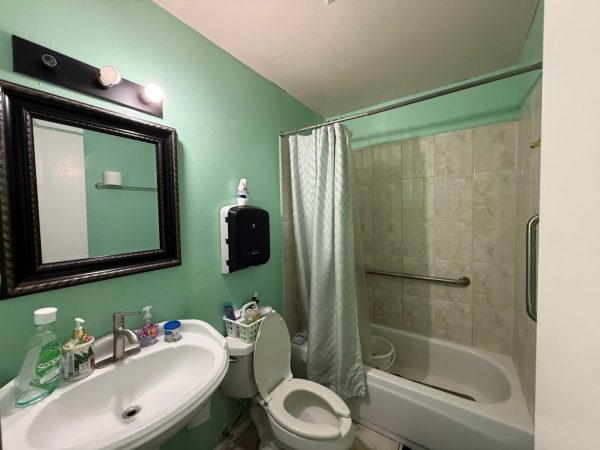 ideal-home-care-8-bathroom.jpeg