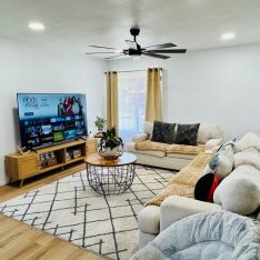 k-and-c-premier-care-llc-1-living-room.jpeg