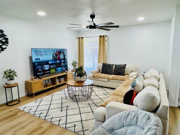 k-and-c-premier-care-llc-1-living-room.jpeg