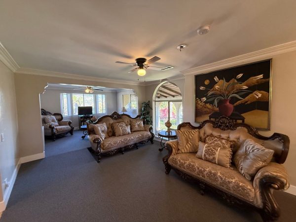 st-stephen-residential-care-facility-3-living-room.jpeg