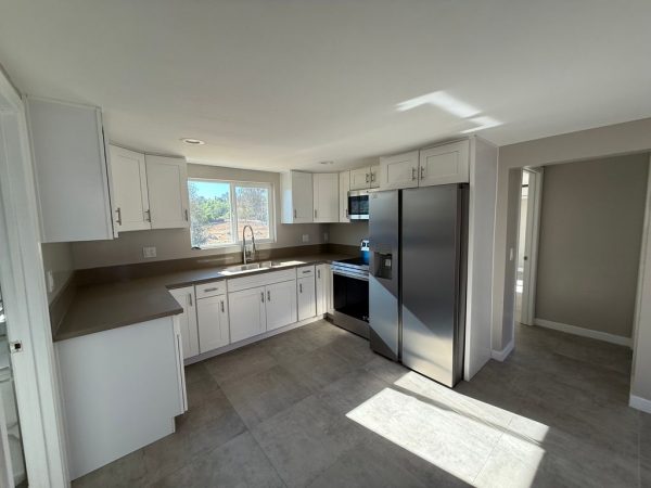 st-stephen-residential-care-facility-6-kitchen-2.jpeg