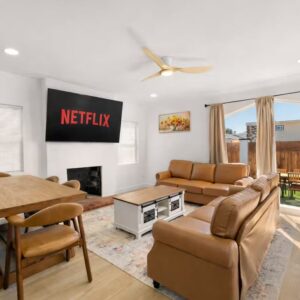 the-garden-senior-living-university-heights-4-living-room-2.jpeg